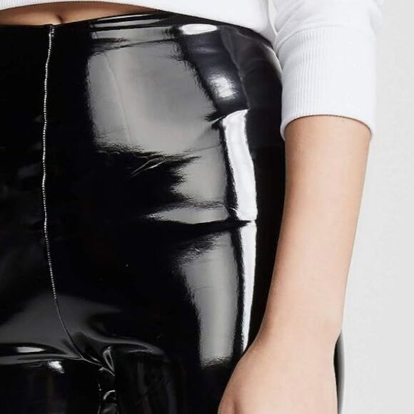 Commando Faux Patent Leather Legging - Picture 6 of 9